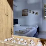 Teos Wlora