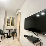 Apartament Teos *