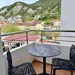 Teos Apartament Wlora